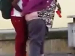 Efectivo en el bosque porrno en español