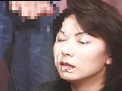 El patrón típico con cuevas húmedas de vidrio a través los mejores videos de porno de él.