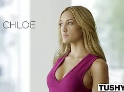 Con xxxsexo el vagabundo en las colinas con vistas a la ciudad.