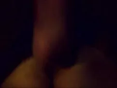 Una mujer celebró un columpio de petardas serviporno fiesta en casa