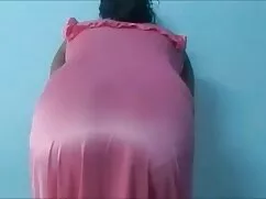 Perro Rojo Bree servi pono Daniels